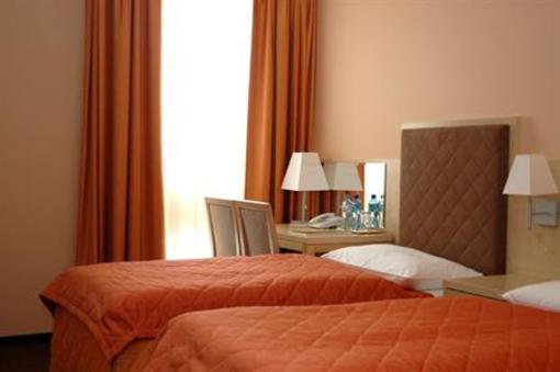 фото отеля Hotel Orange Przezmierowo