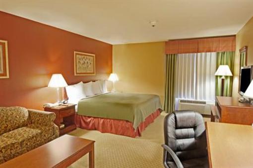 фото отеля BEST WESTERN Denton Inn & Suites