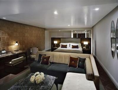фото отеля The London West Hollywood
