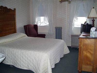 фото отеля Thayers Inn