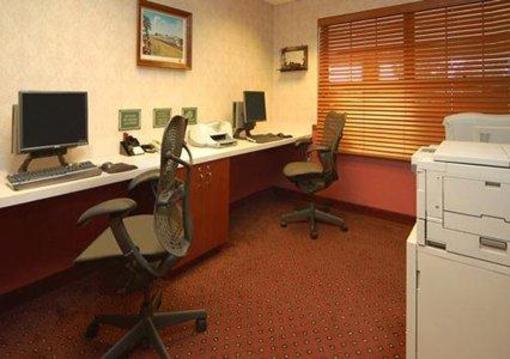 фото отеля Comfort Suites Aurora