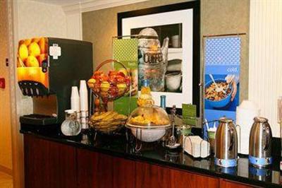 фото отеля Hampton Inn Ft. Wayne Southwest