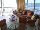 фото отеля Surfers Beachside Holiday Apartments
