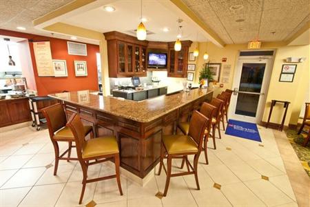 фото отеля Hilton Garden Inn Northeast Raleigh