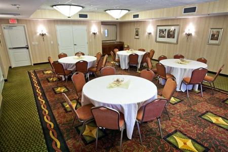 фото отеля Hilton Garden Inn Northeast Raleigh