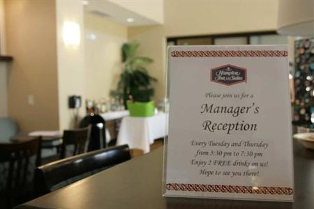 фото отеля Hampton Inn & Suites Folsom