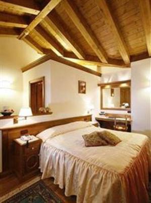 фото отеля Columbia Hotel Cortina d'Ampezzo