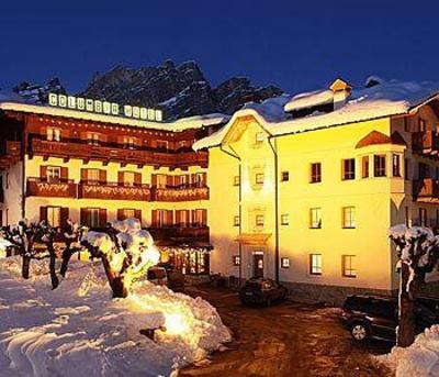 фото отеля Columbia Hotel Cortina d'Ampezzo