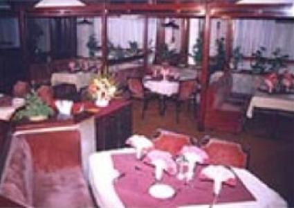 фото отеля Hotel Poonja International