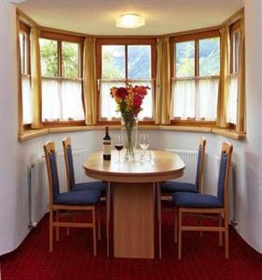 фото отеля Chalets Zur Rose und Rotenstein