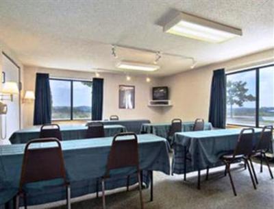 фото отеля Days Inn Johnson Creek