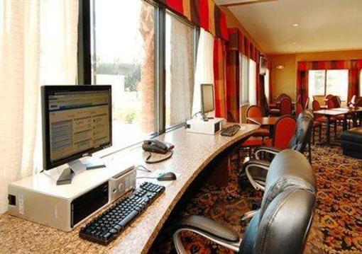 фото отеля Comfort Suites Mobile