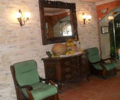 фото отеля Hostal Restaurant Benet