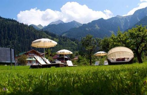 фото отеля Ederfeld Apparthotel Mayrhofen