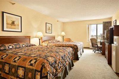 фото отеля New Victorian Inn and Suites Sioux City