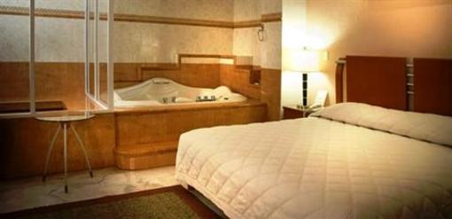 фото отеля Hotel & Suites Campestre Morelia
