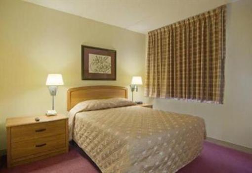 фото отеля Homestead Studio Suites Raleigh / Northeast