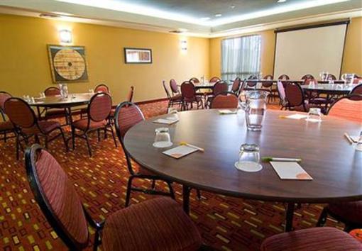 фото отеля Courtyard by Marriott Monroe Airport