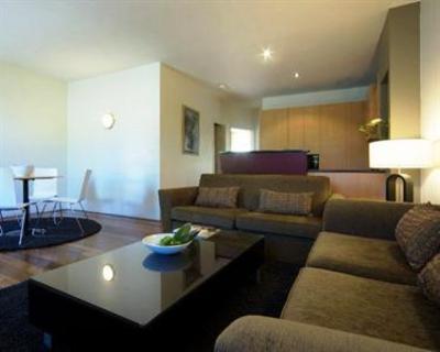 фото отеля The York Canberra