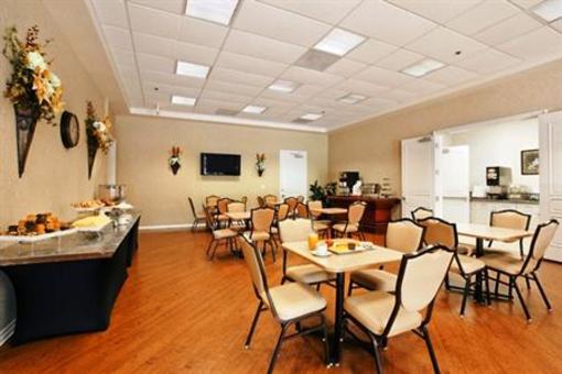 фото отеля Cortona Inn & Suites Anaheim Resort