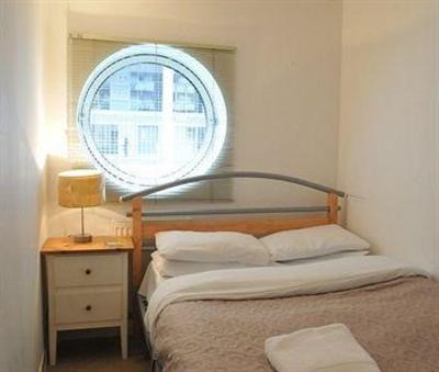 фото отеля Base Serviced Apartments The Docks
