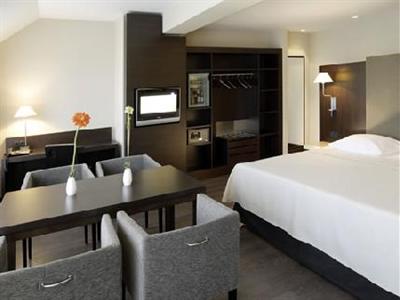 фото отеля Nh City Center Hotel Dusseldorf
