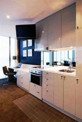 фото отеля Rydges Bell City Hotel & Residences