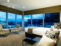 Rydges Bell City Hotel & Residences