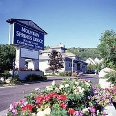 фото отеля Mountain Springs Resort and Conference Centre