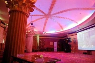 фото отеля Blue Whale Hotel