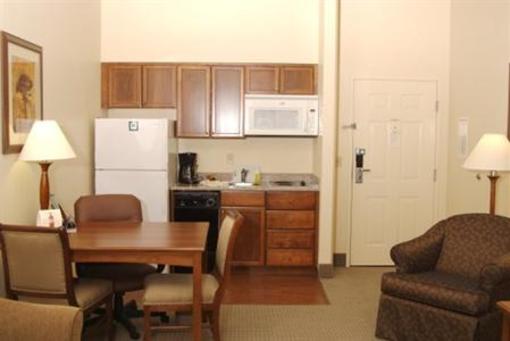 фото отеля Staybridge Suites Memphis - Poplar Ave East