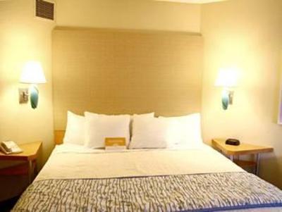 фото отеля La Quinta Inn & Suites Secaucus Meadowlands