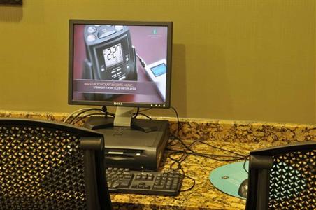 фото отеля Embassy Suites Detroit Southfield