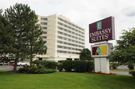 фото отеля Embassy Suites Detroit Southfield