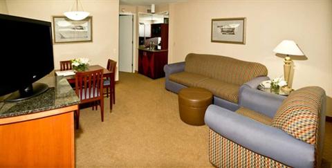 фото отеля Embassy Suites Detroit Southfield
