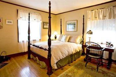 фото отеля Farnam Guest House
