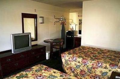 фото отеля American Inn And Suites