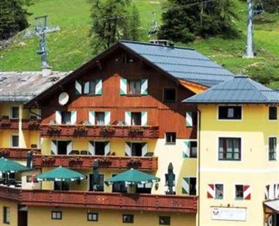 фото отеля Familienhotel & Alpengasthof Hierzegger