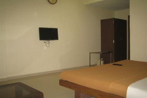 фото отеля Hotel Akash Surat