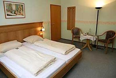 фото отеля Gastehaus Gutsschanke Sennerhof Oberwesel