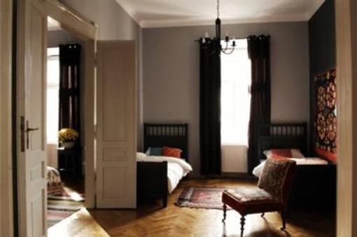 фото отеля Antique Apartments Staszica