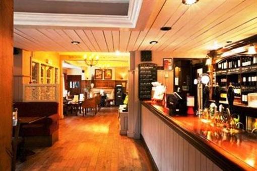 фото отеля The Ely Hotel Camberley