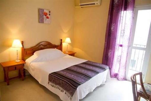 фото отеля Hostal Plaza Marbella