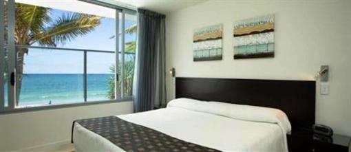 фото отеля On The Beach Noosa