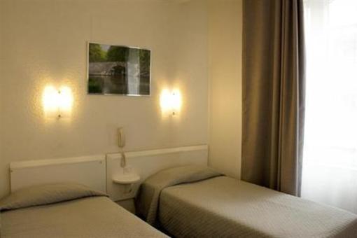 фото отеля Hotel Ours Blanc Centre