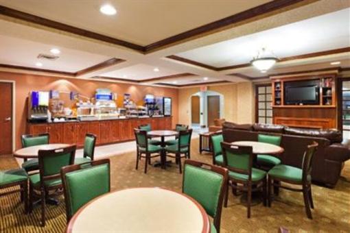 фото отеля Holiday Inn Express Reidsville