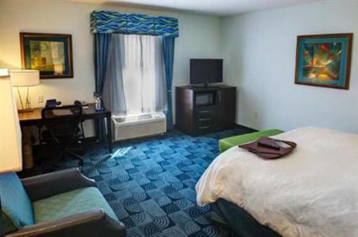 фото отеля Hampton Inn & Suites Dallas Lewisville-Vista Ridge Mall