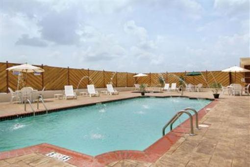 фото отеля Holiday Inn Batesville