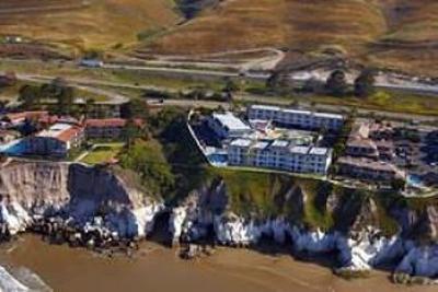 фото отеля Pismo Lighthouse Suites
