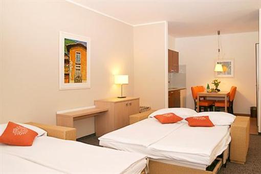 фото отеля Ramada Treff Arcadia